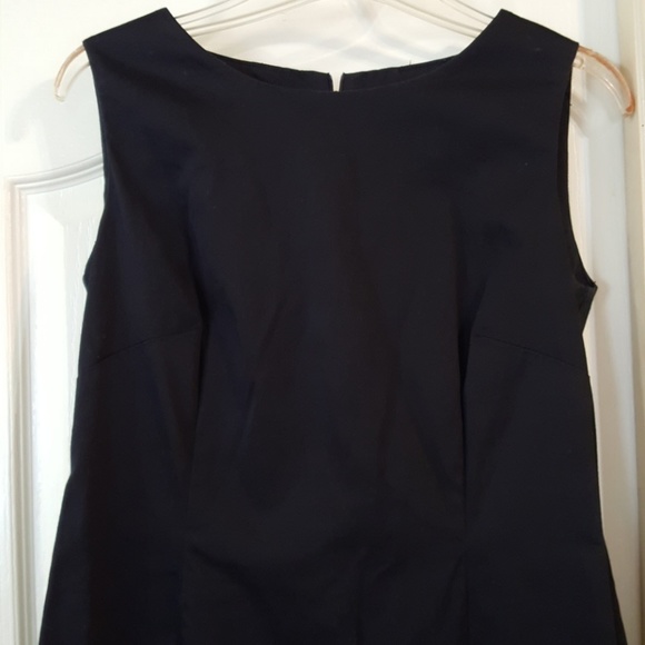 Danny & Nicole Sleeveless Dress. Size 8. - Picture 2 of 8